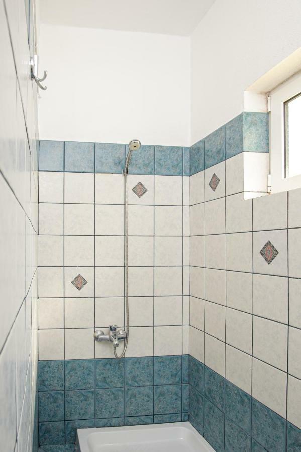 La Casa - Traditionally Elegant Apt 38M2 W Prk Grd Ioannina Ngoại thất bức ảnh
